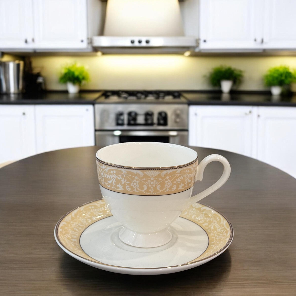 Noritake 6 Cup & 6 Saucer Set: