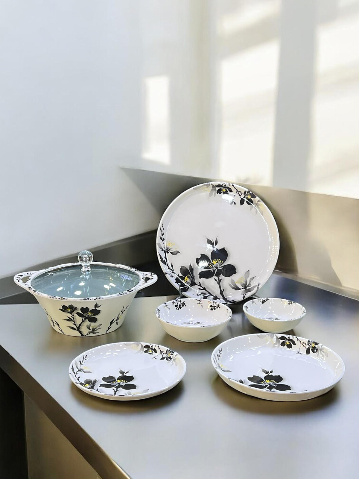 Melamine Dinner with glass lid (72) pcs