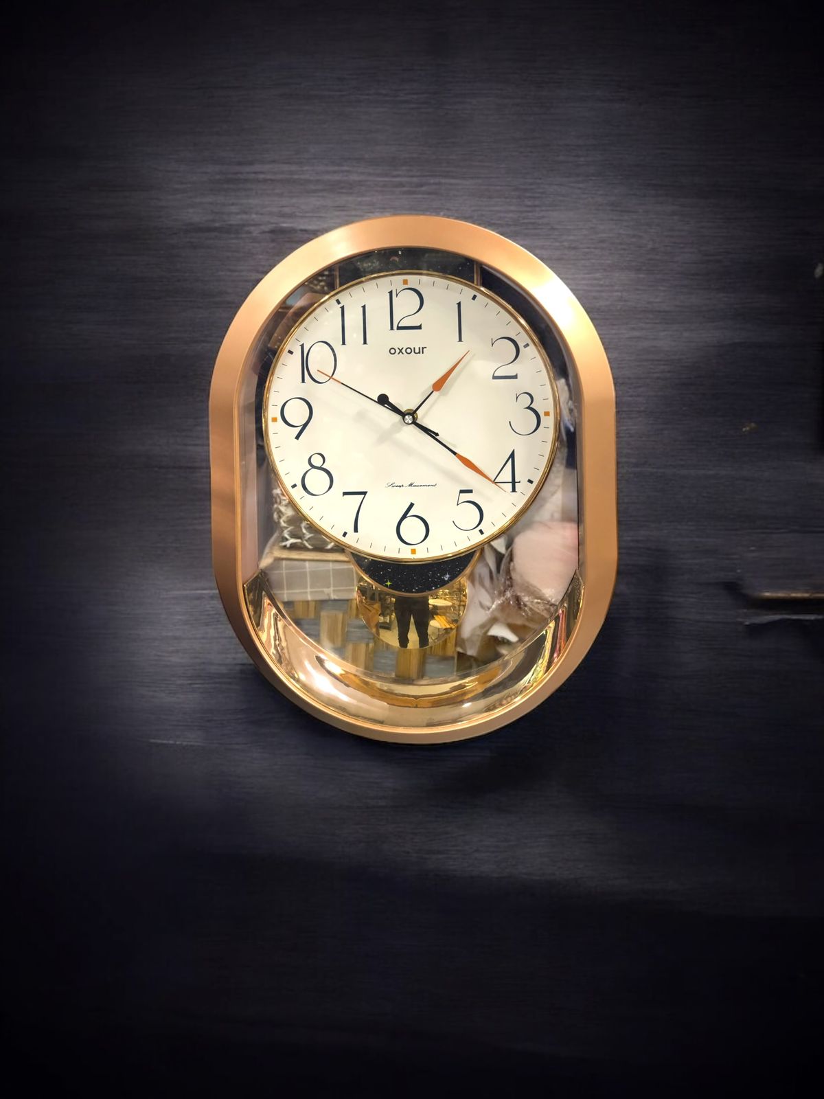 Elegent wall clock