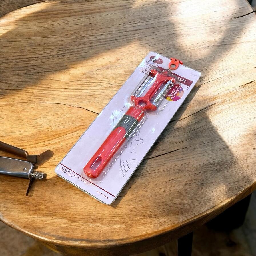 vegetable peeler