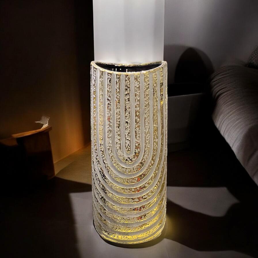 vase (large)