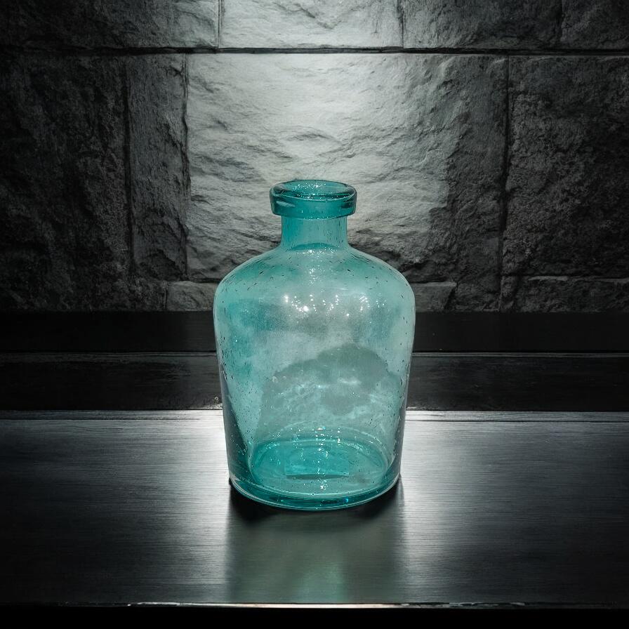 Glass vase