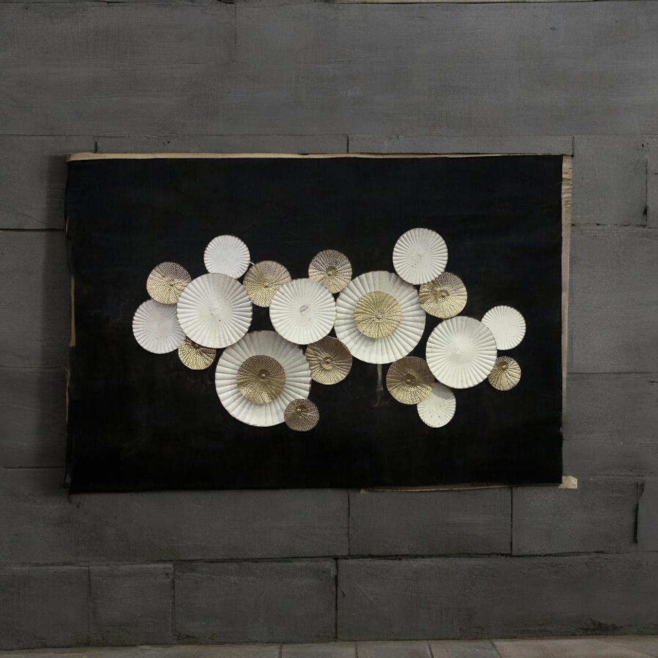 wall hanging metal décor