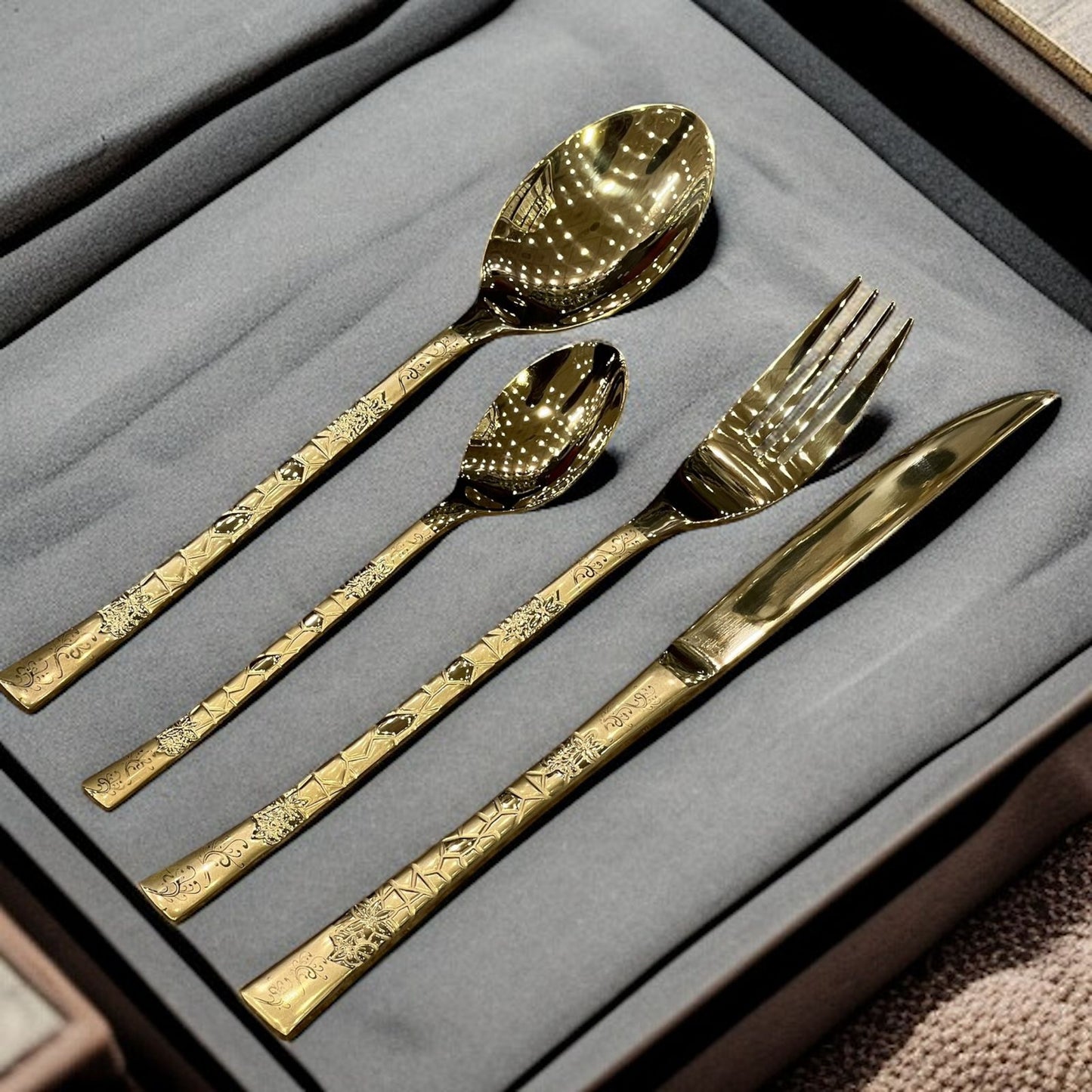 AYD Cutlery 8 serving