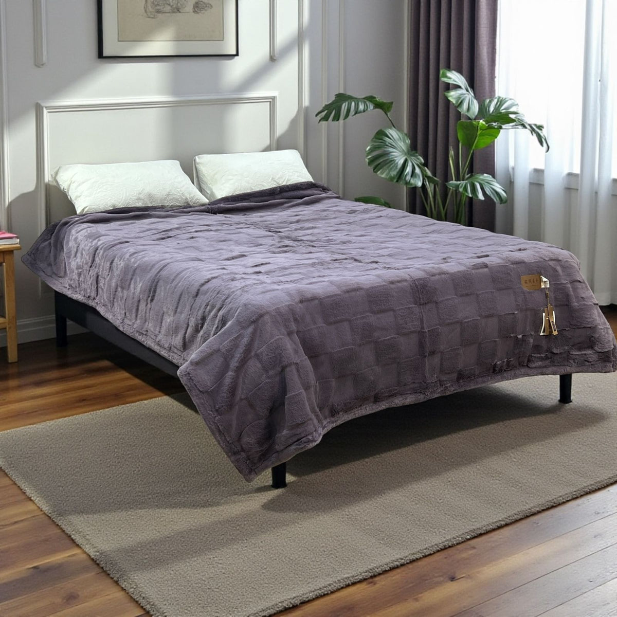 Minkora Blanket