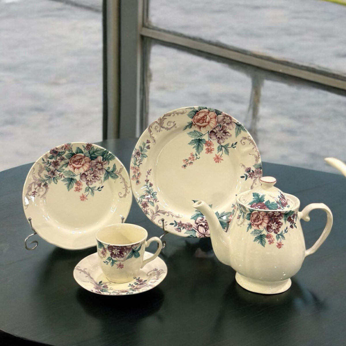 Clayton Tea Set (24Pcs)