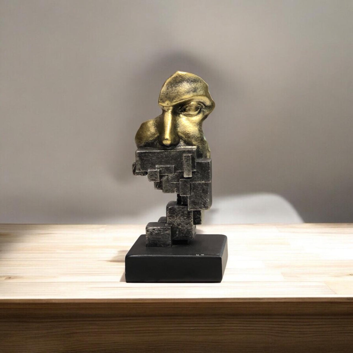 Face Statue