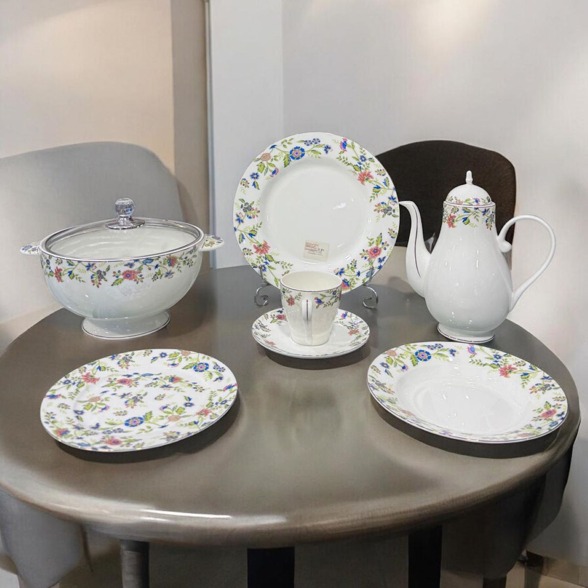 Super Bone Dinner Set 8 Serving