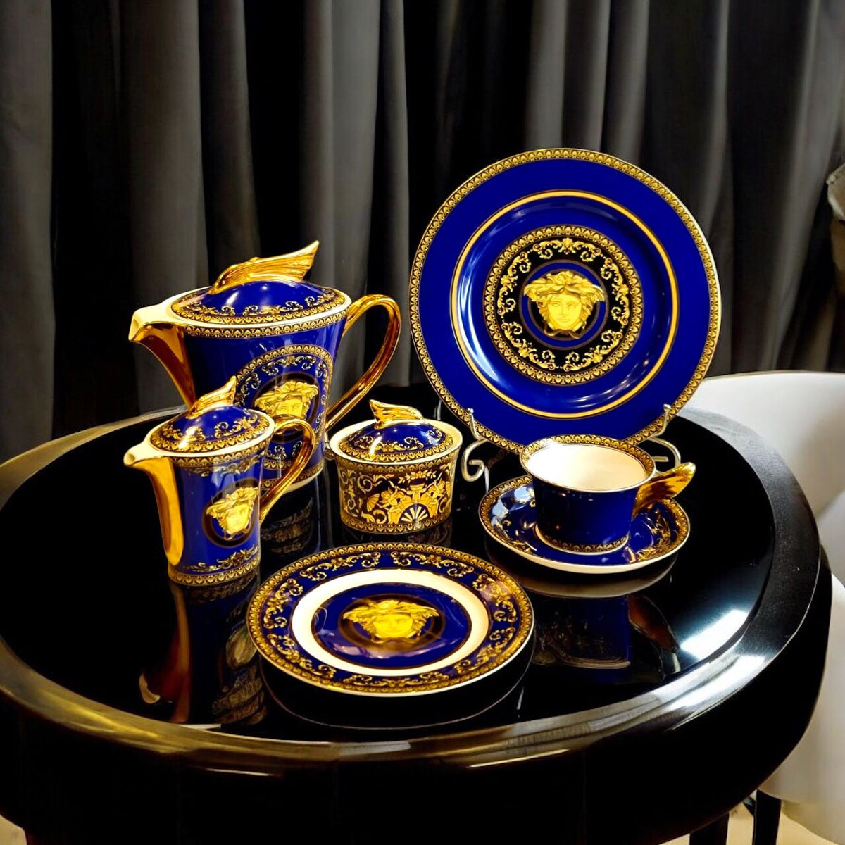 Medusa Blue Tea set Versace