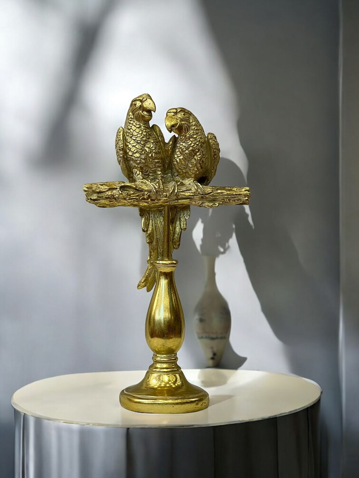 Parrot statue