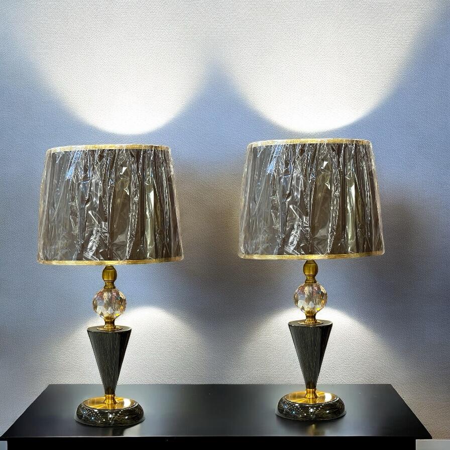 Lamp  pair With shade