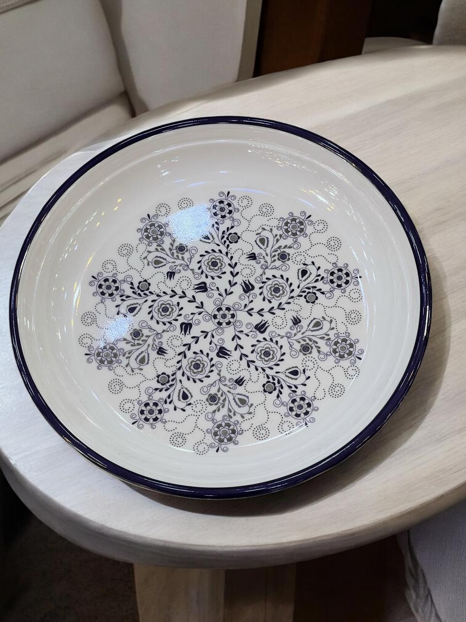 Dinner plate