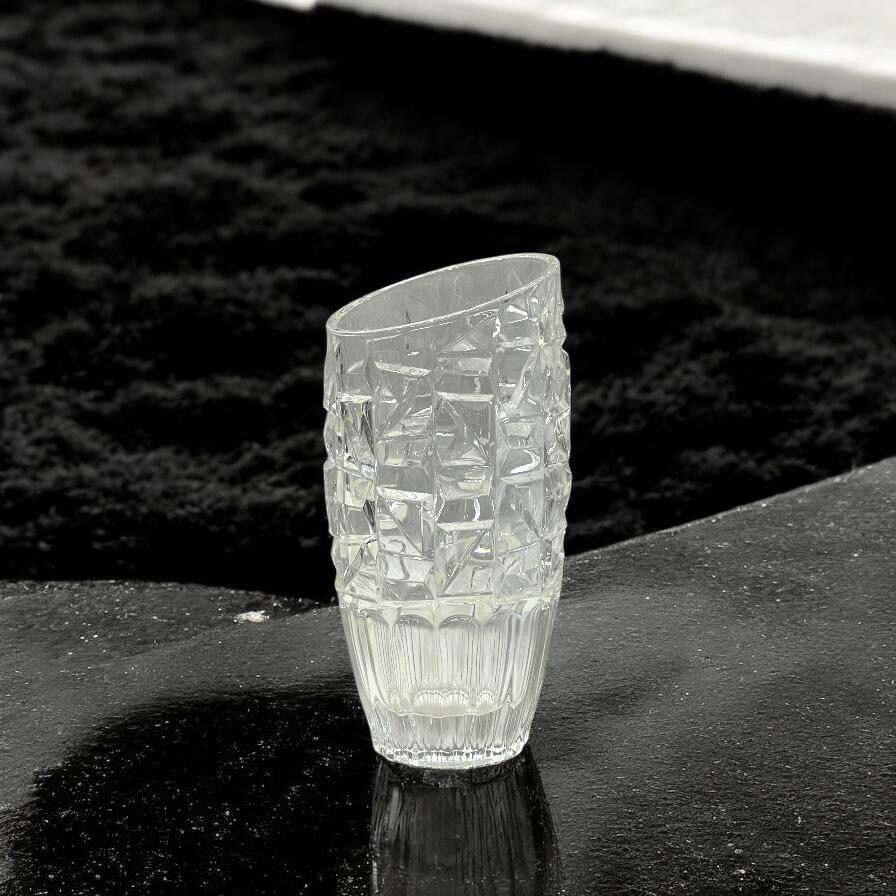 Glass vase