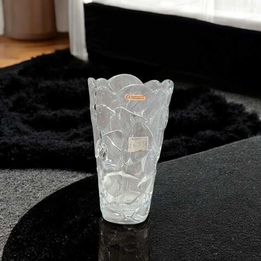 Glass vase