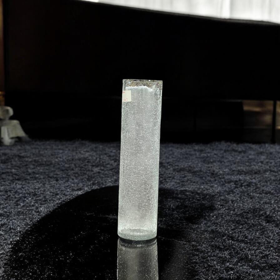 Glass vase