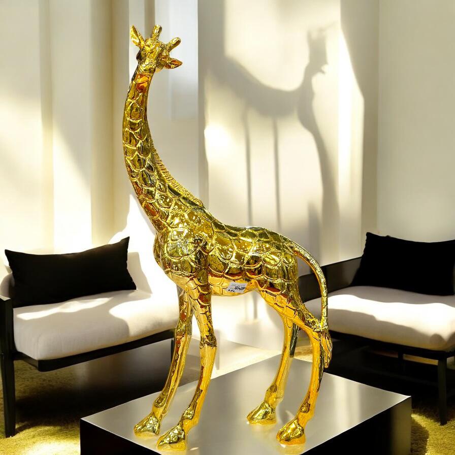 Giraff statue (large)