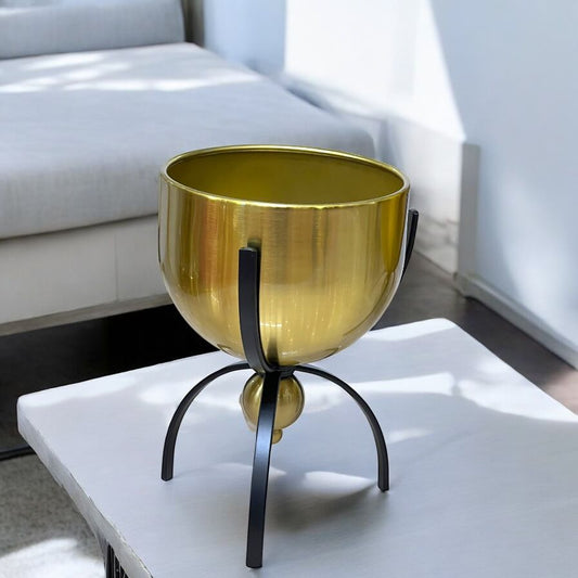 Metal vase (small)