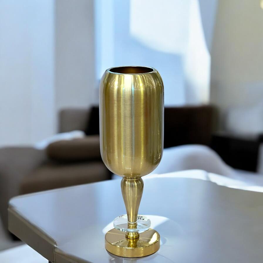 Metal vase (medium)