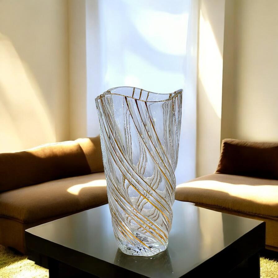 Glass vase (medium)