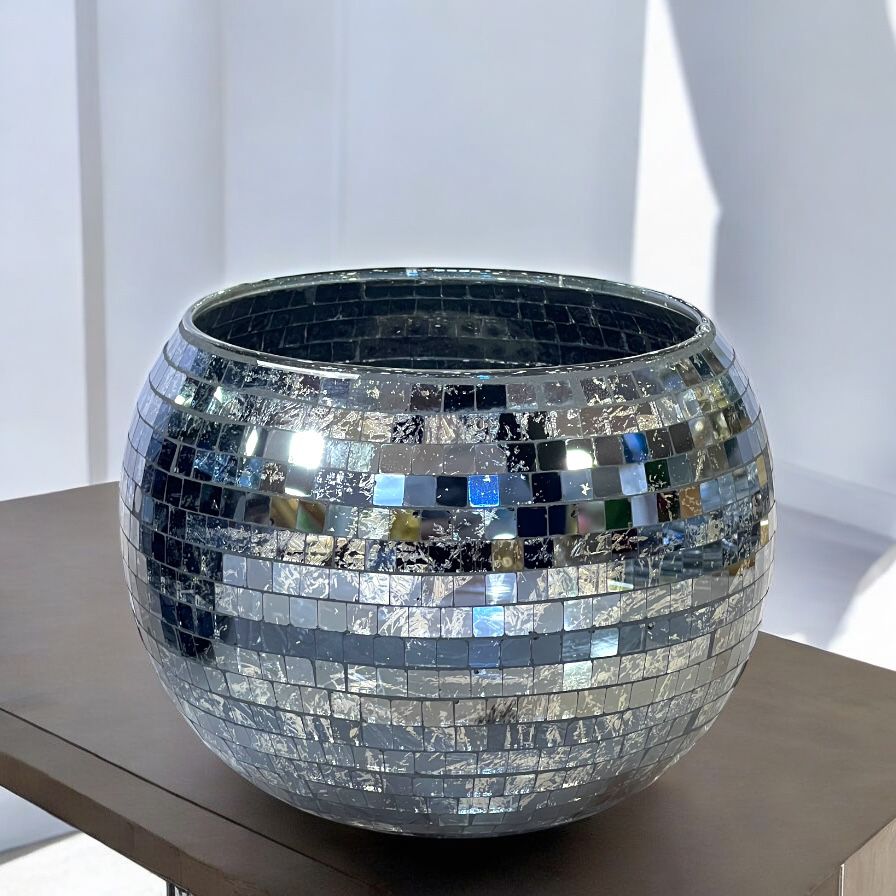 Elegent vase