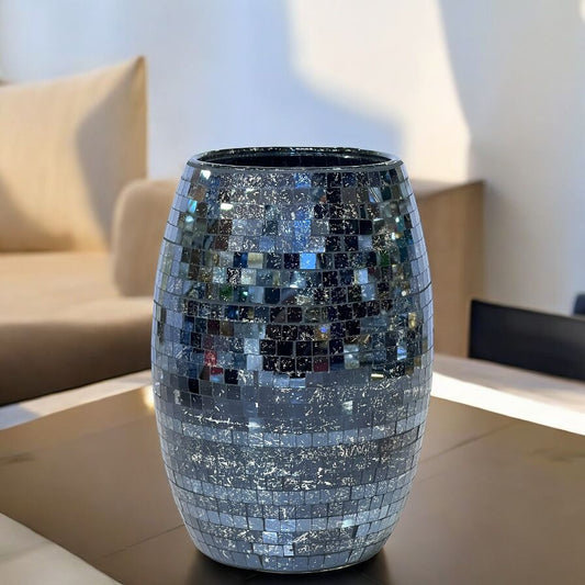 Elegent vase