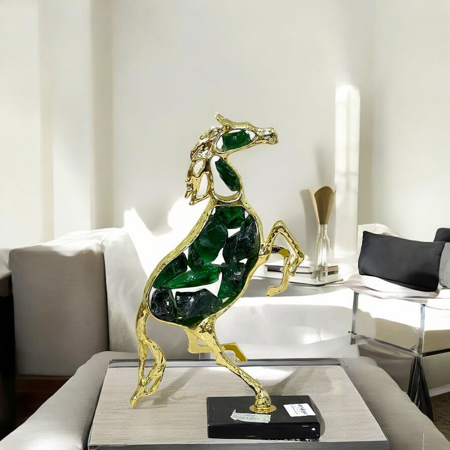 Crystal horse (small)
