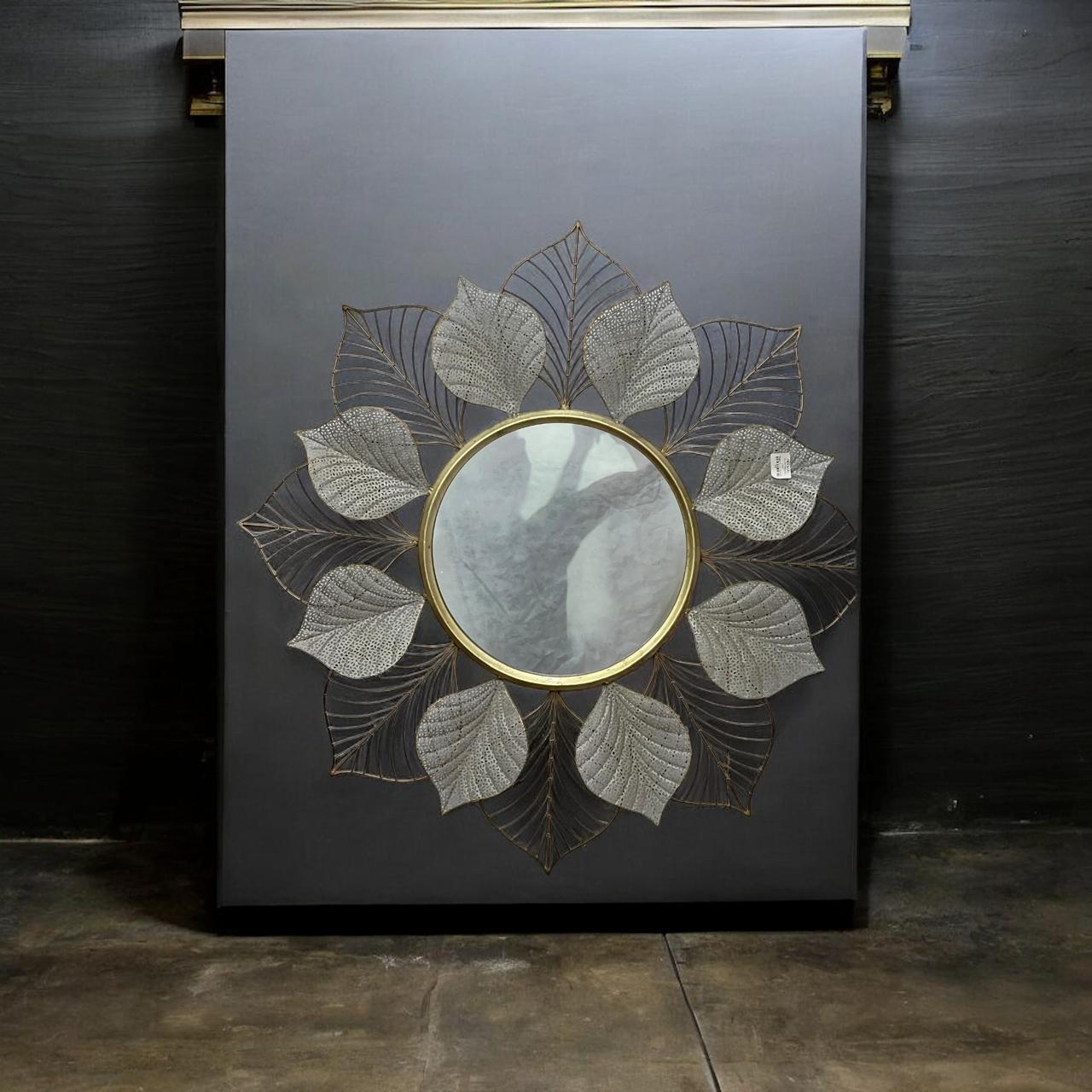 wall-looking mirror