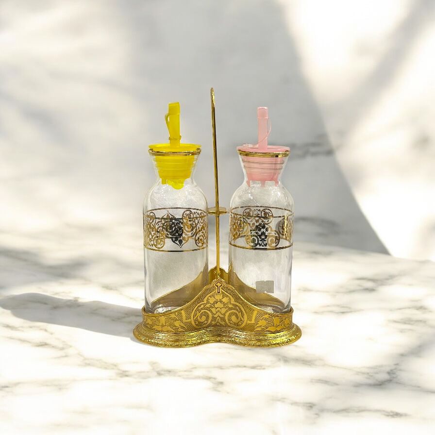 sauce bottles 2pc