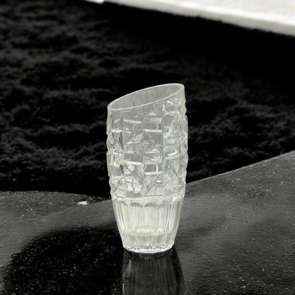 Glass vase