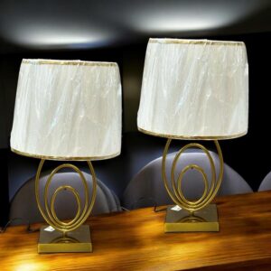 Lamp pair with shade