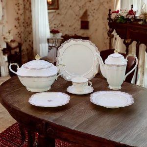 One More Dinner Set 8 servings