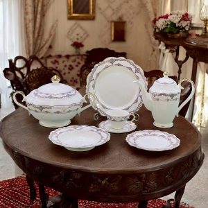 One More Dinner Set 8 servings